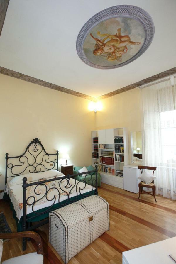 Residenza D'Epoca Montanini Bed & Breakfast Siena Exterior foto