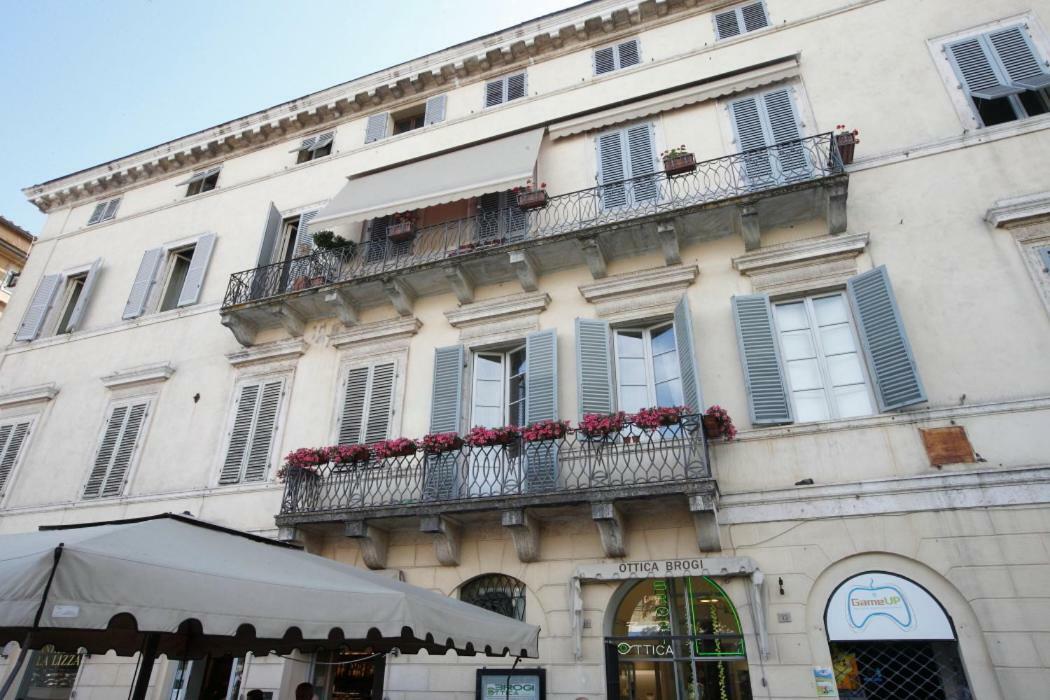 Residenza D'Epoca Montanini Bed & Breakfast Siena Exterior foto